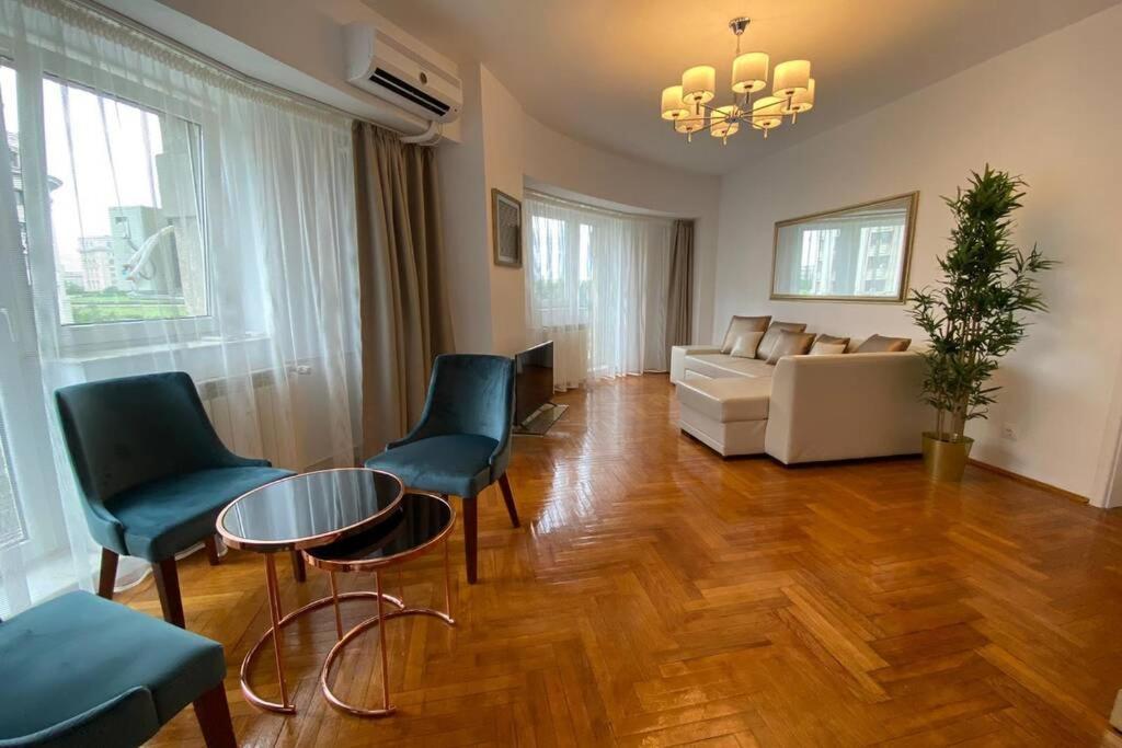 Appartement New Luxury Flat In Front Of The Parliament At Unirii à Bucarest Extérieur photo